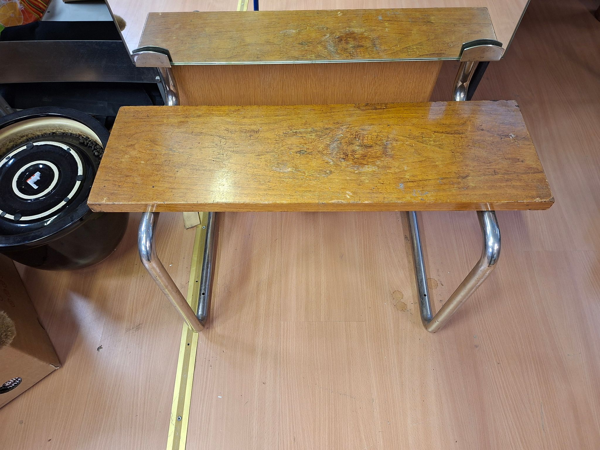 Image 6/8