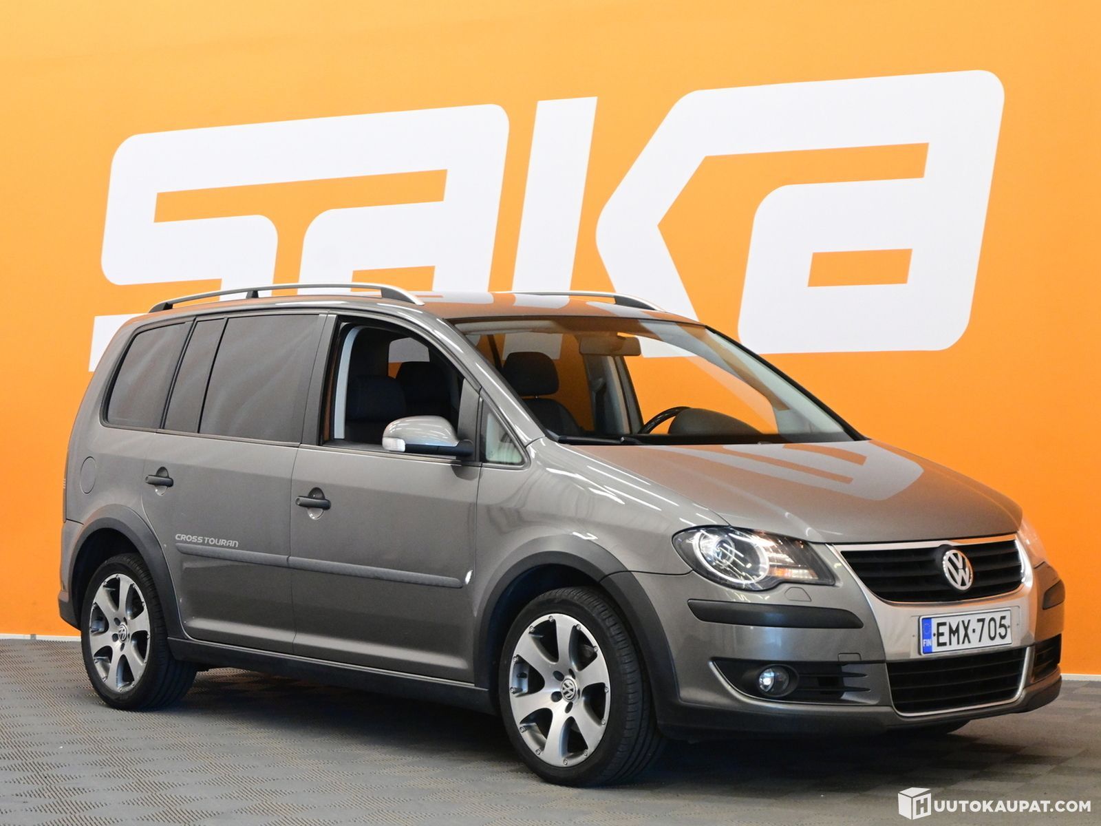 volkswagen-touran-2008-tampere-huutokaupat