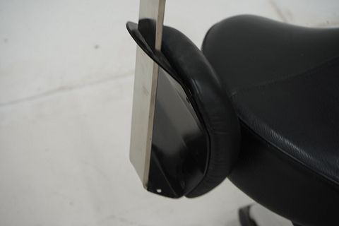 Image 8/9