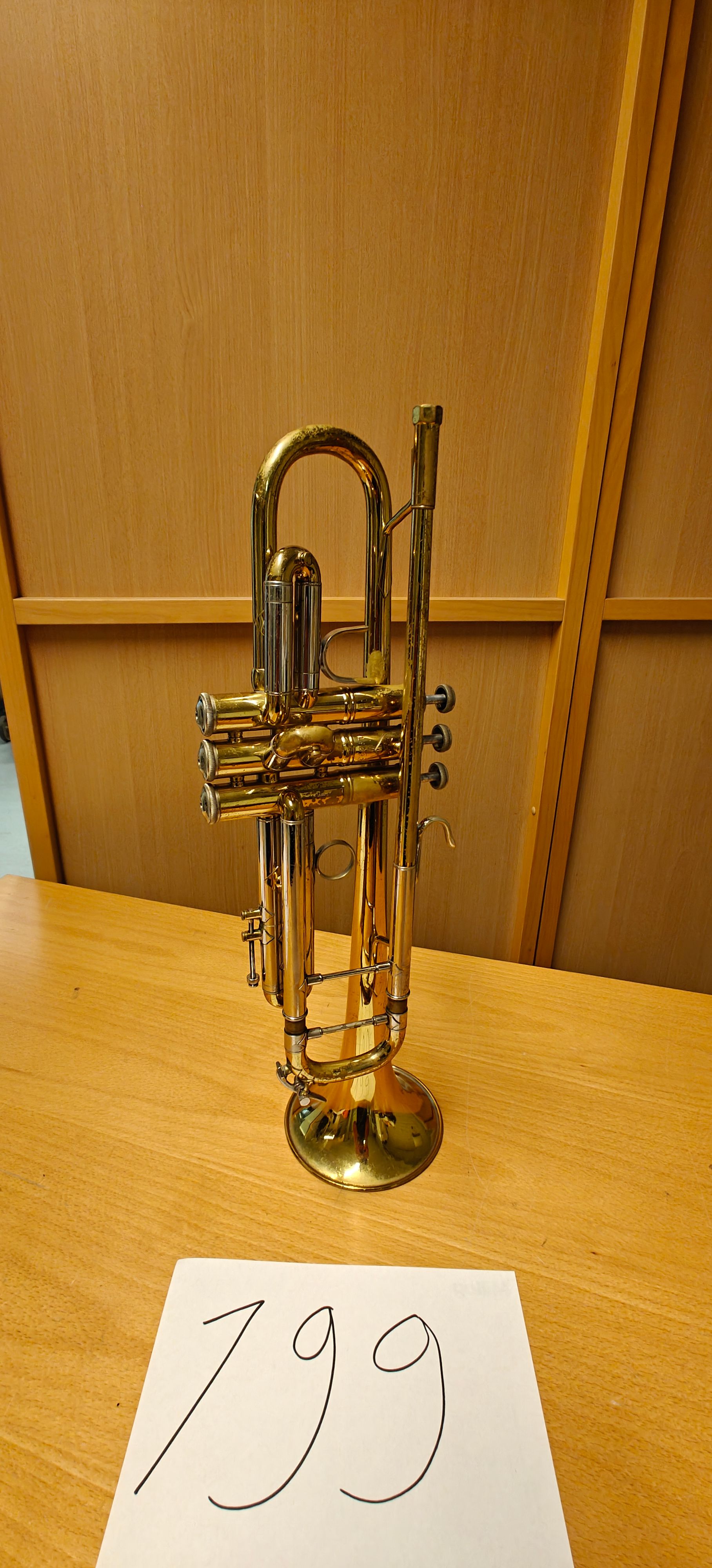 Image 6/10