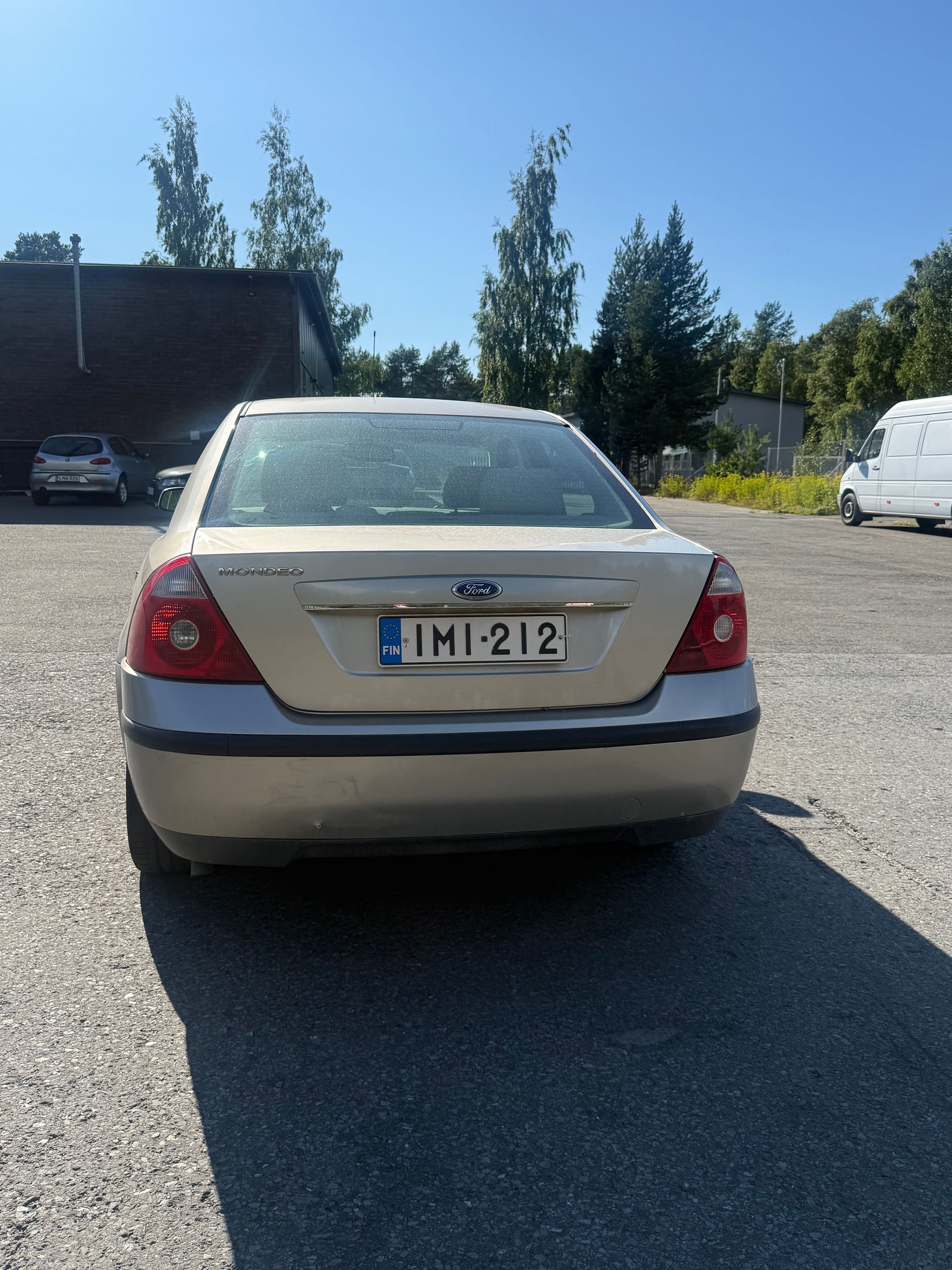 Image 3/10