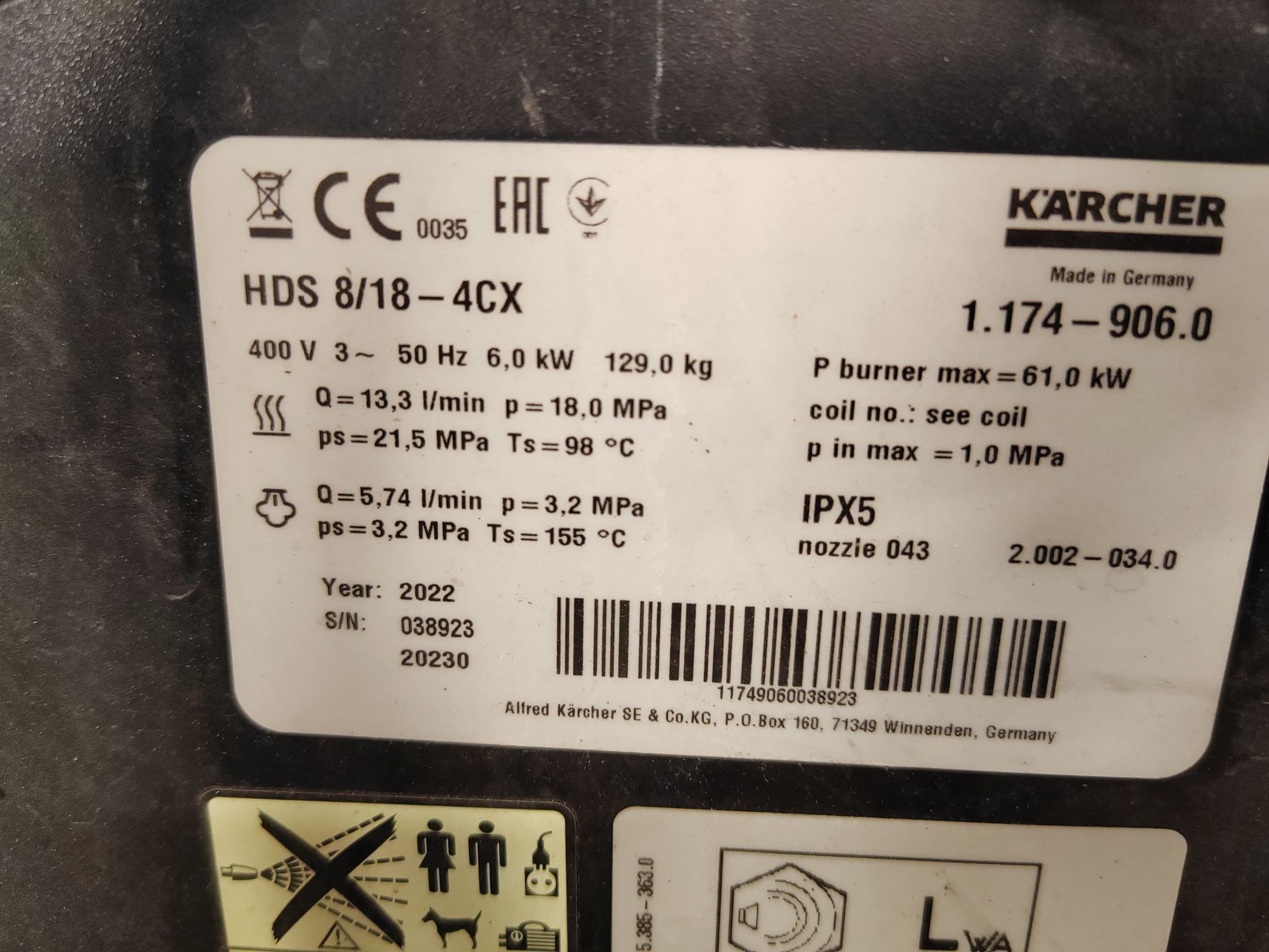 Image 6/10