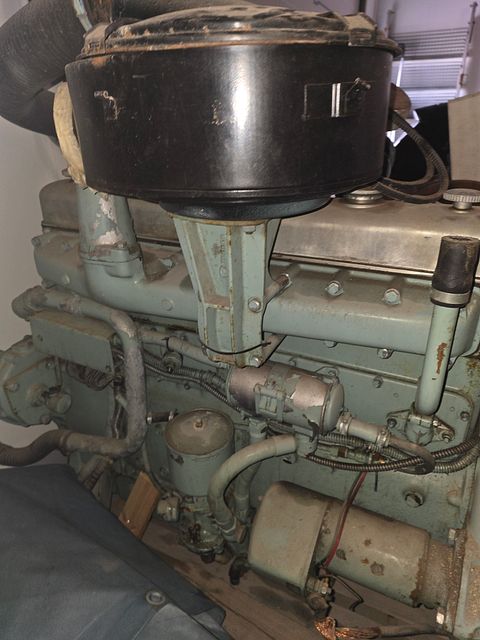 Image 2/5