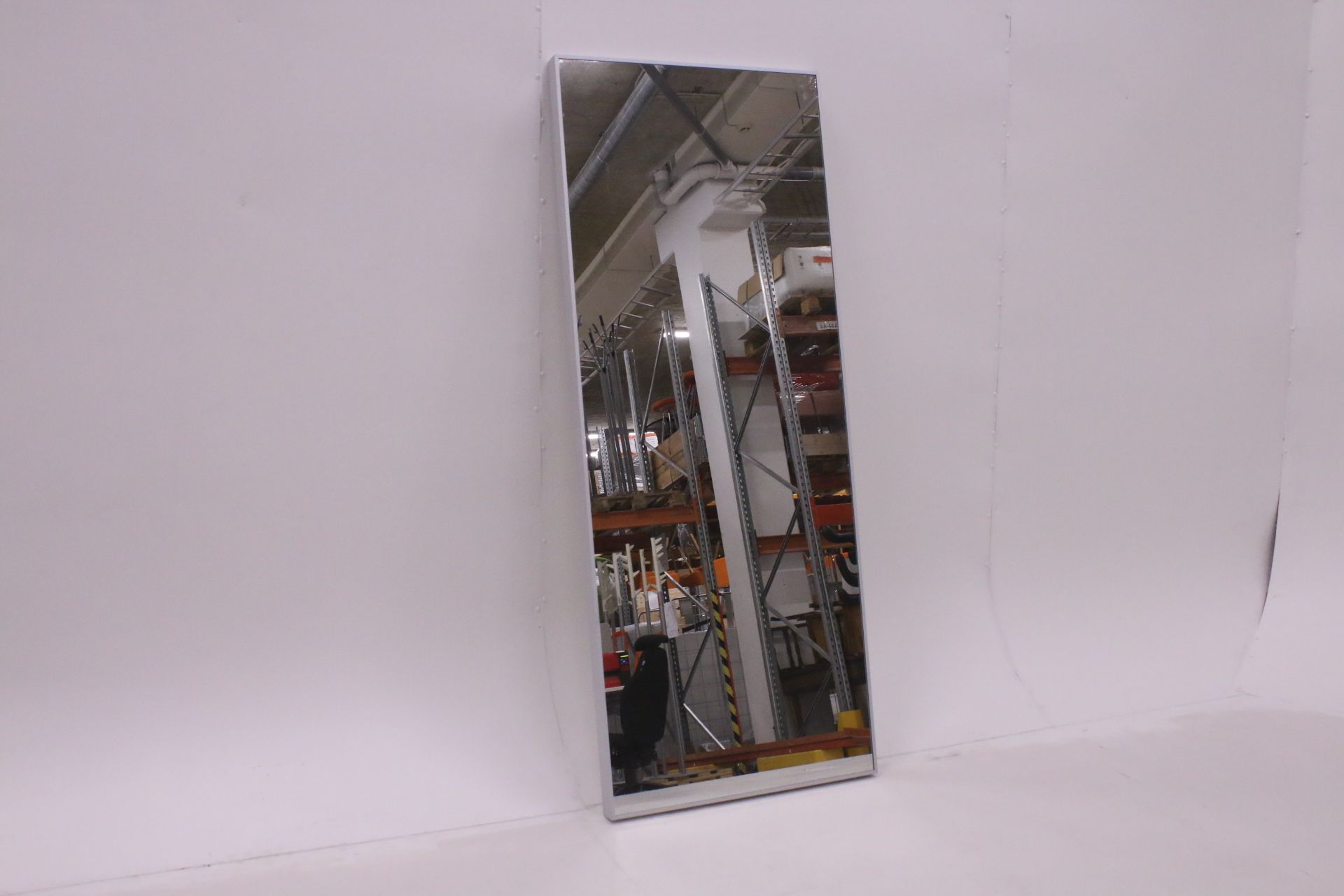 Image 1/5