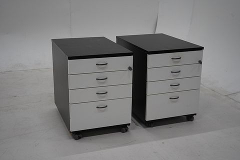 Image 1/10