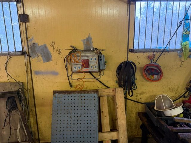 Image 19/29