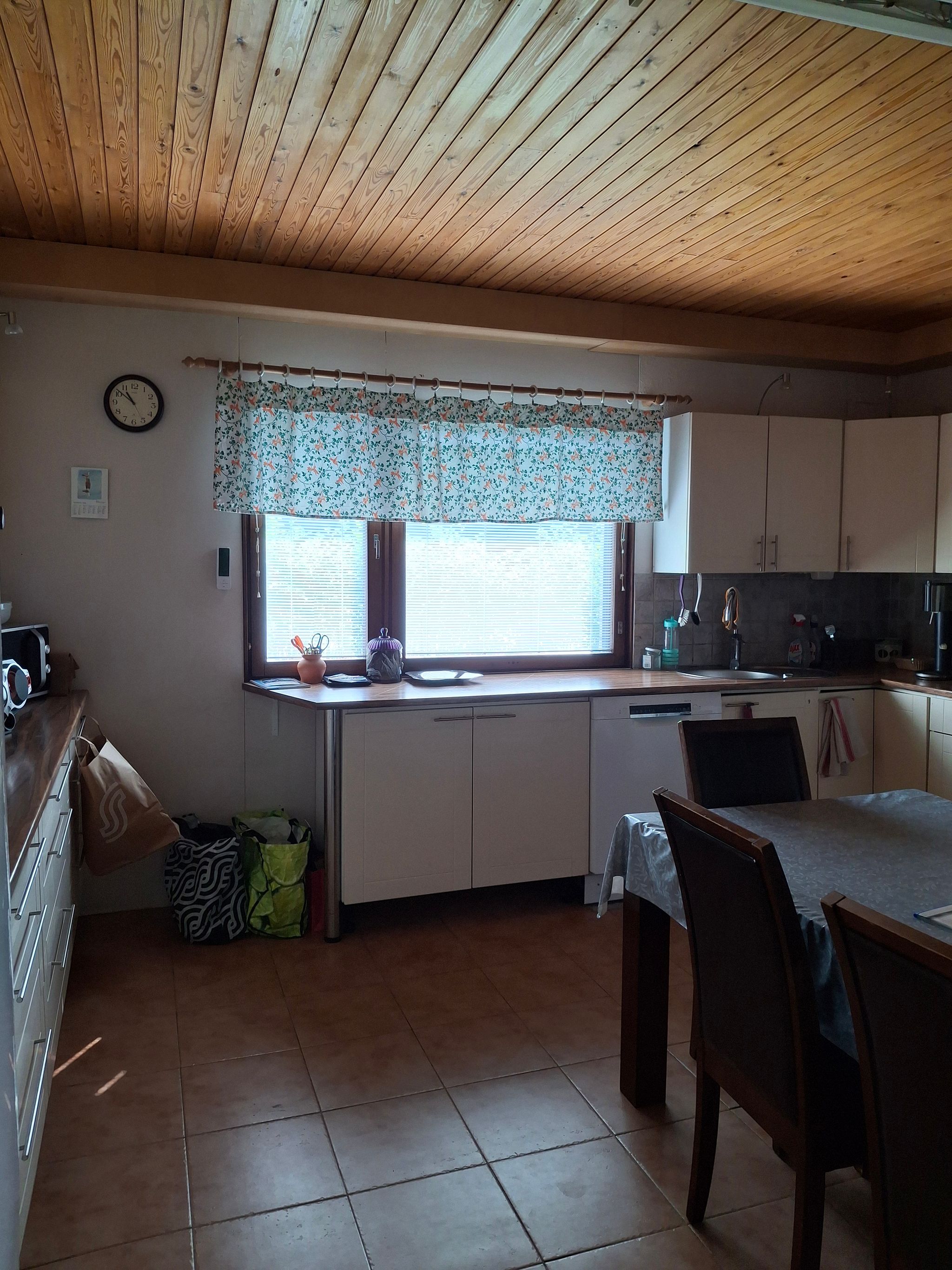 Image 4/70