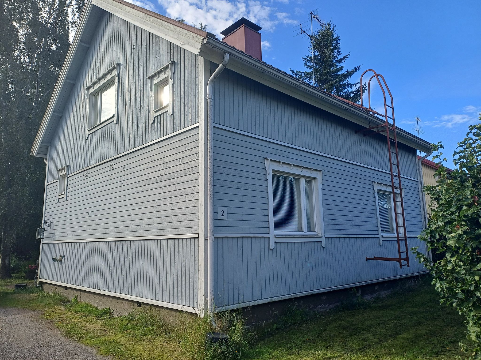 Image 1/9