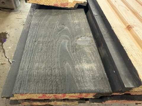 Image 4/4