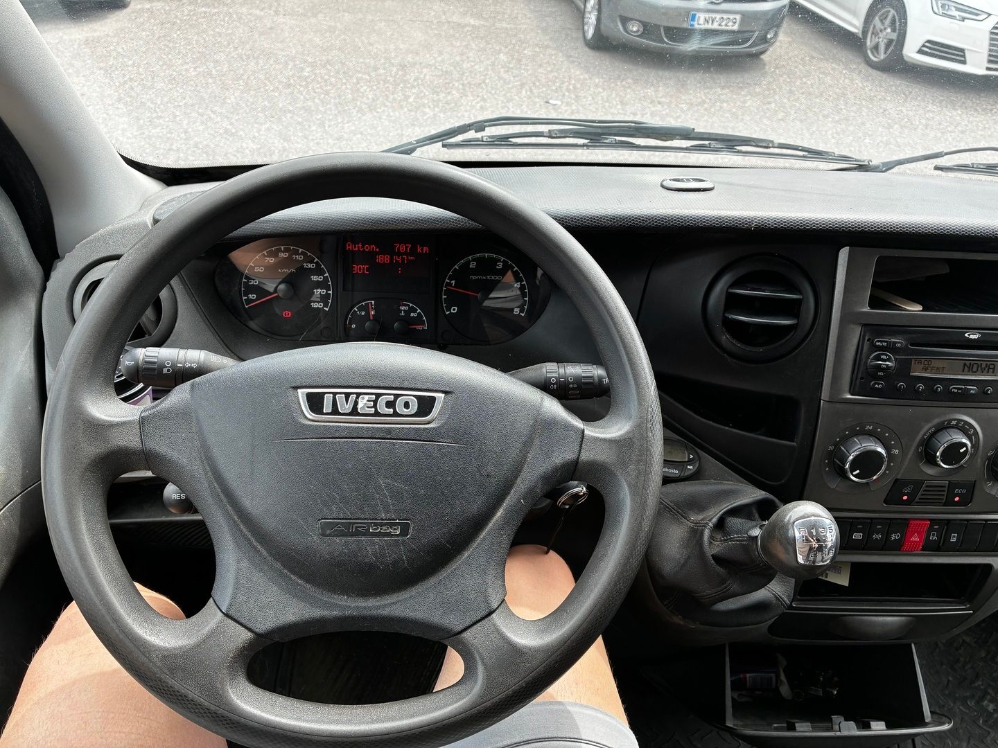 Image 6/6