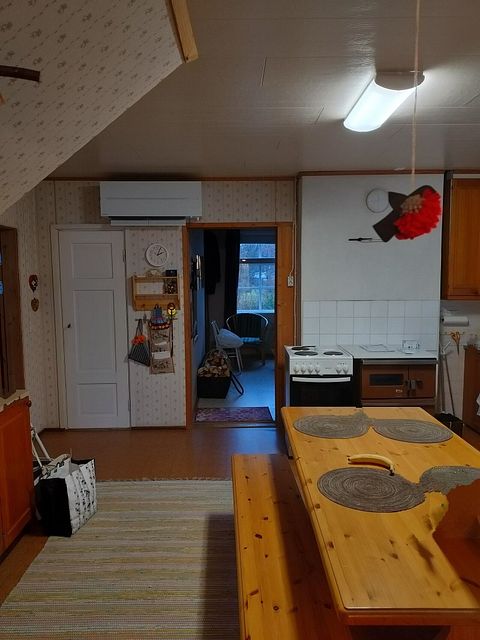 Image 1/20