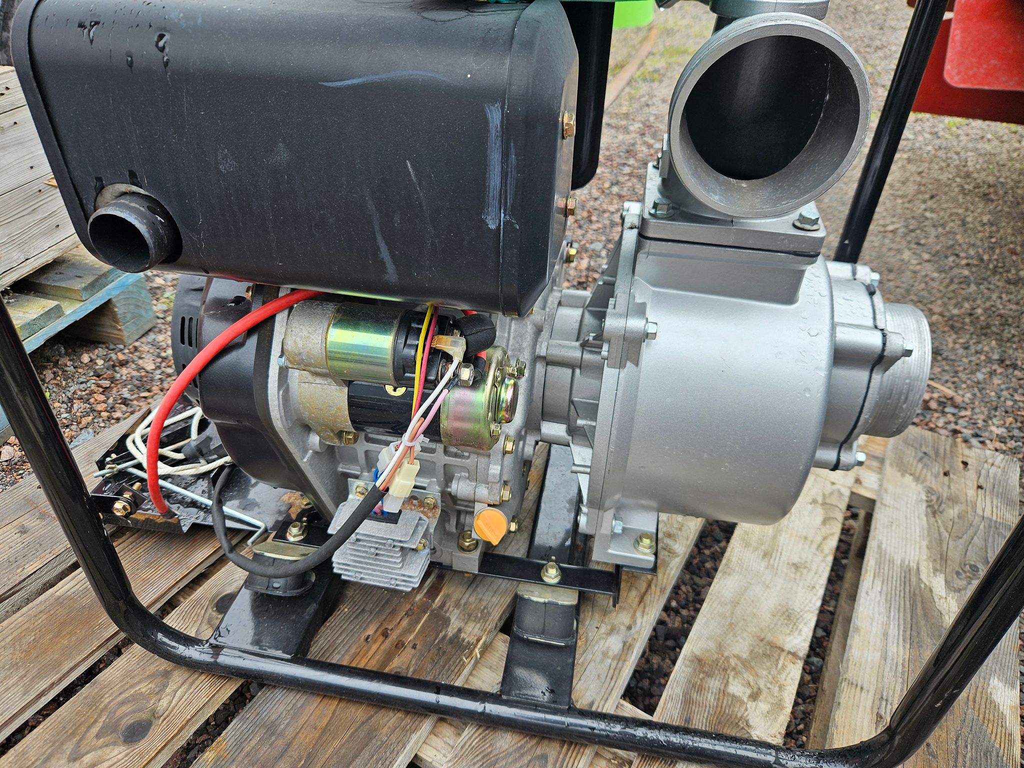 Image 3/9