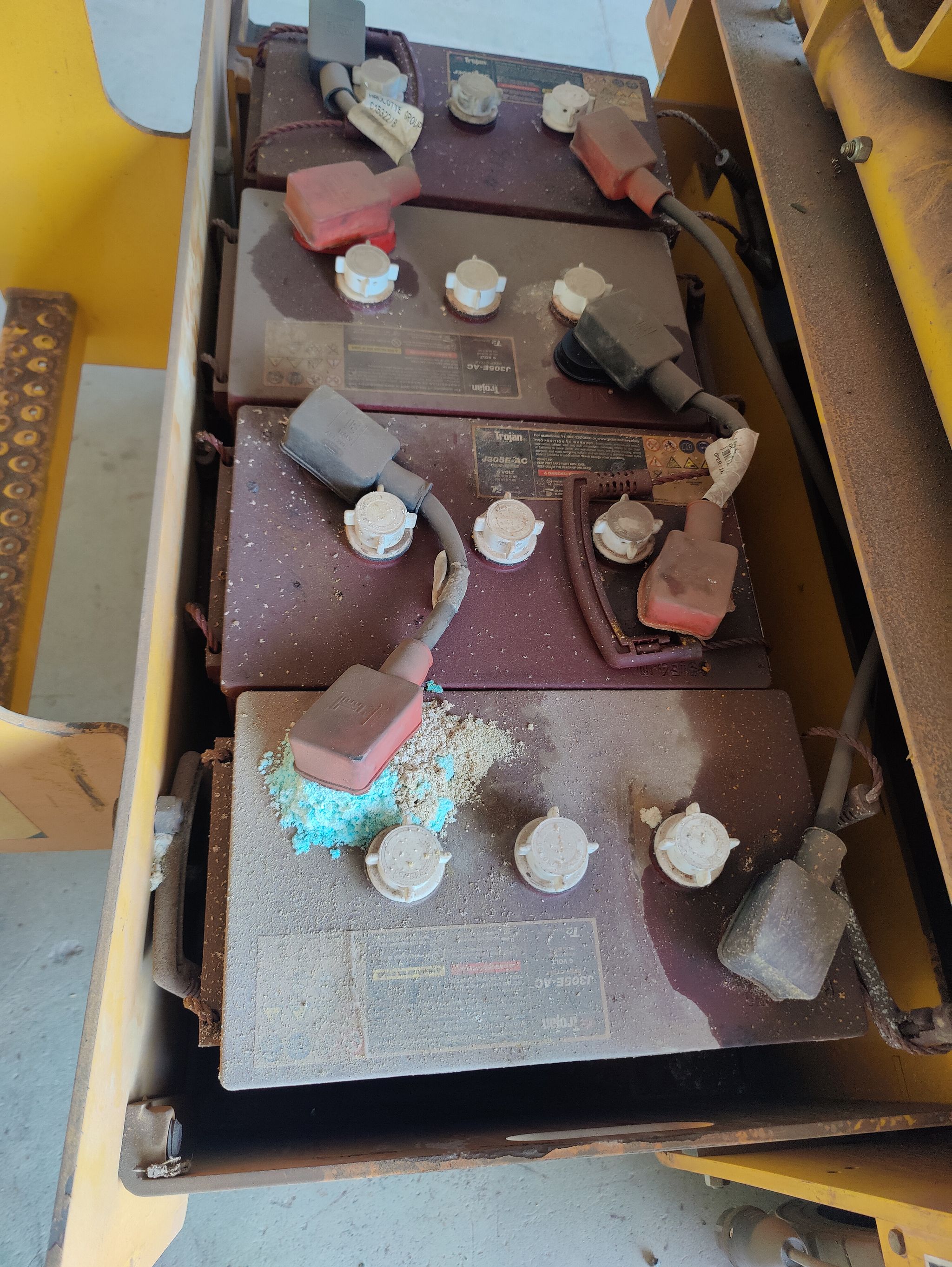 Image 4/4