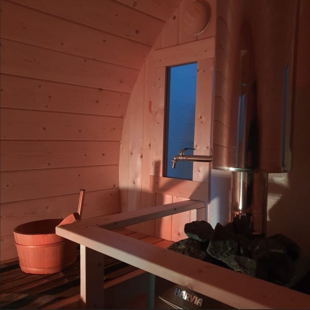 Image 6/12