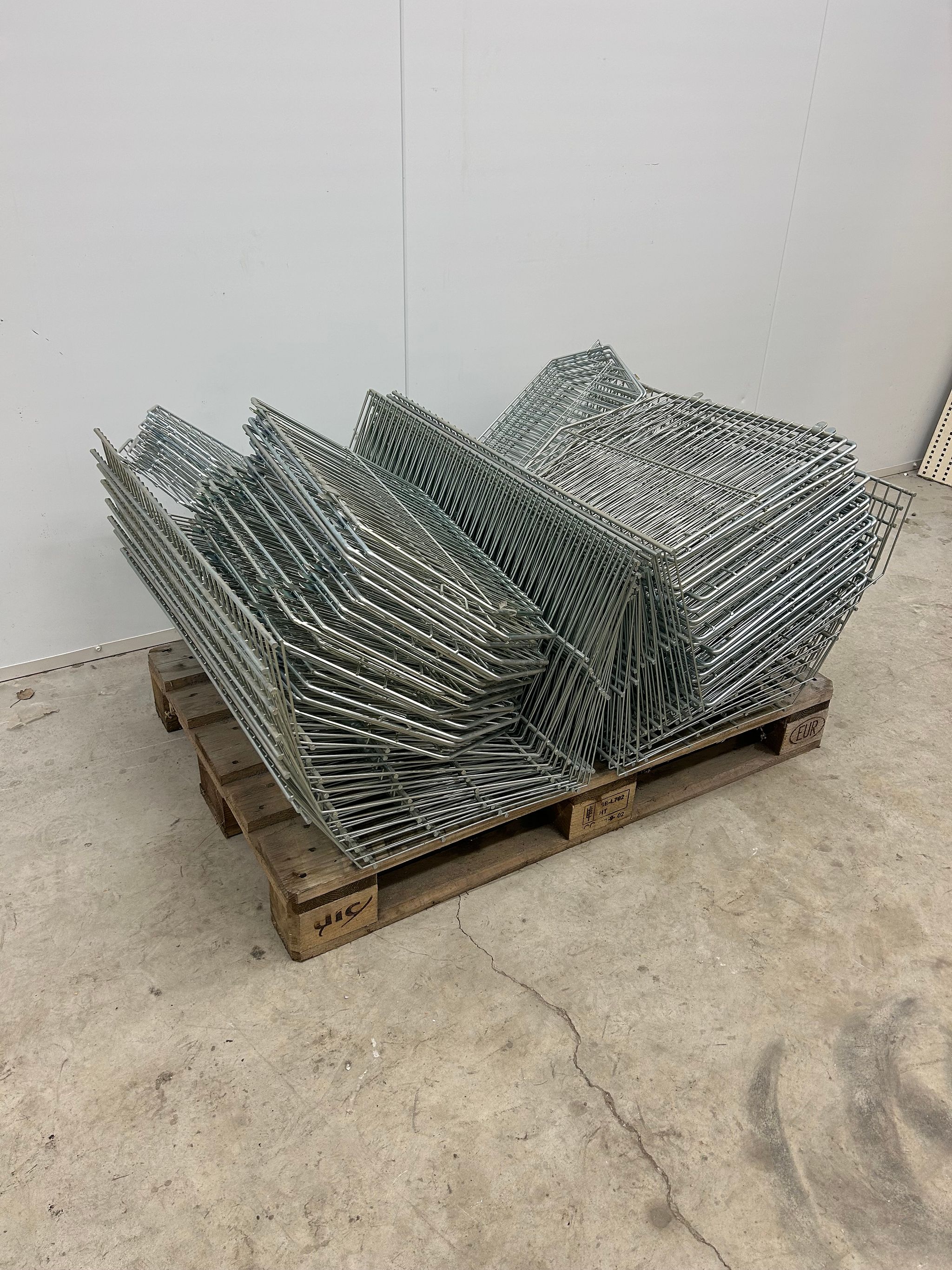 Image 6/6
