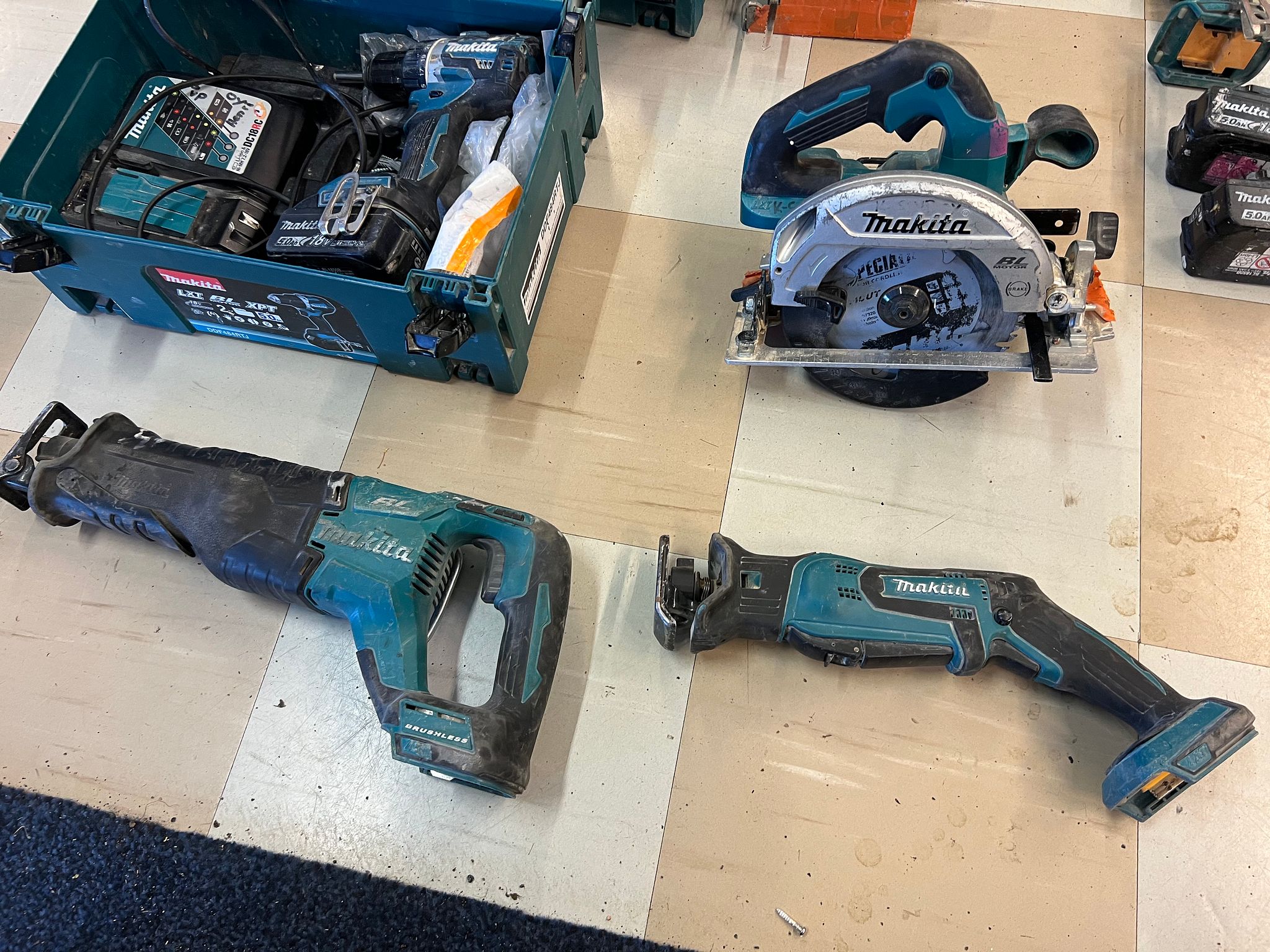 Image 2/24