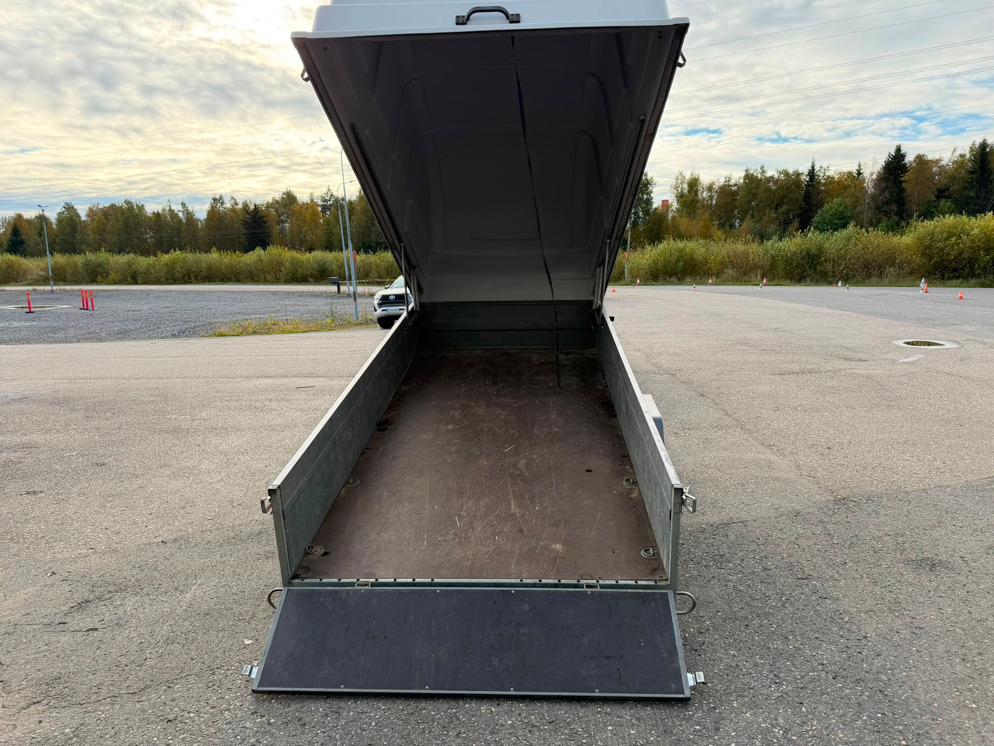 Image 10/18