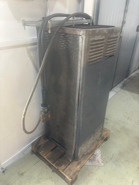 Image 7/7