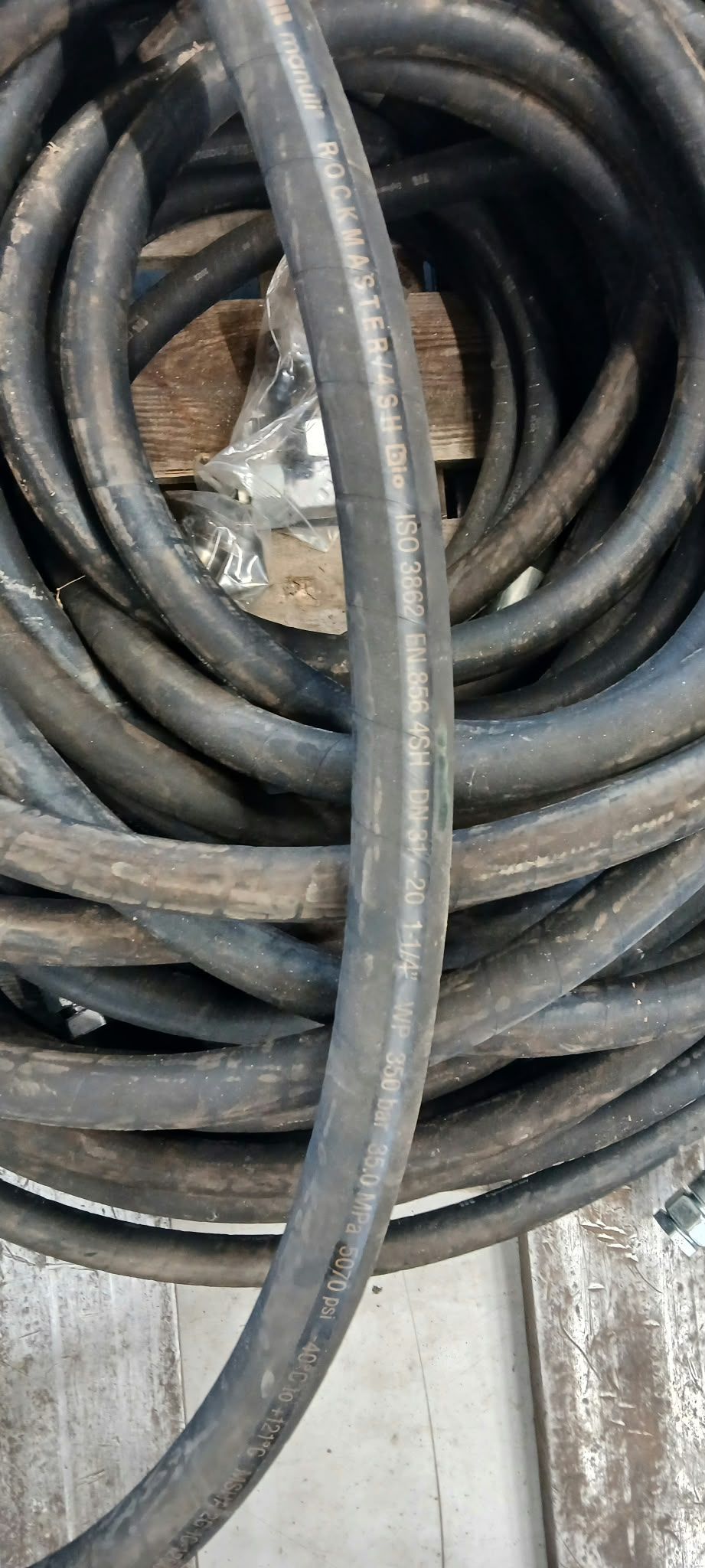 Image 3/3