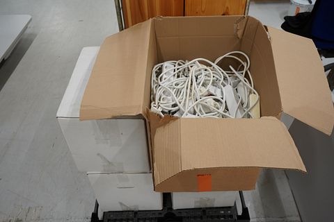 Image 1/8