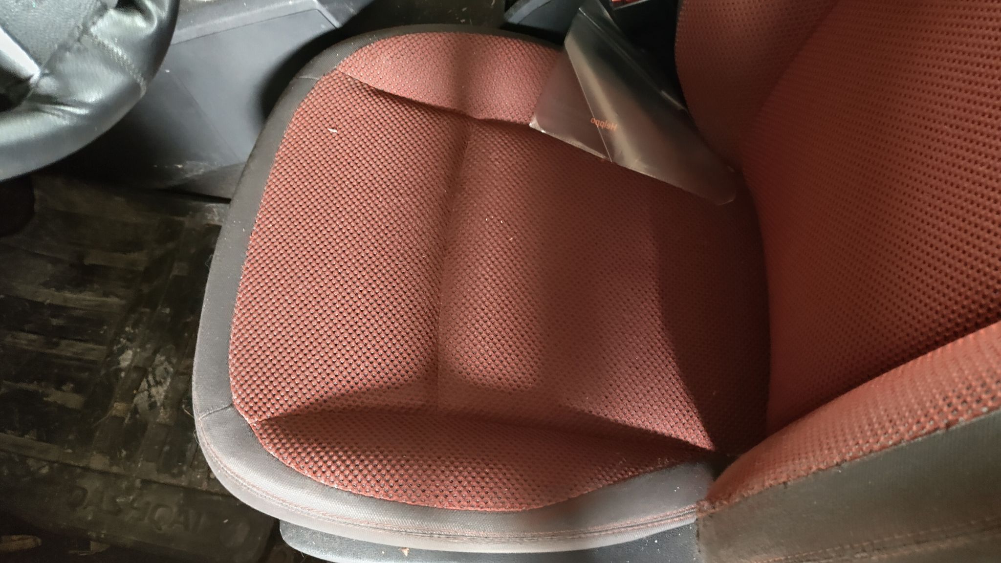 Image 8/10