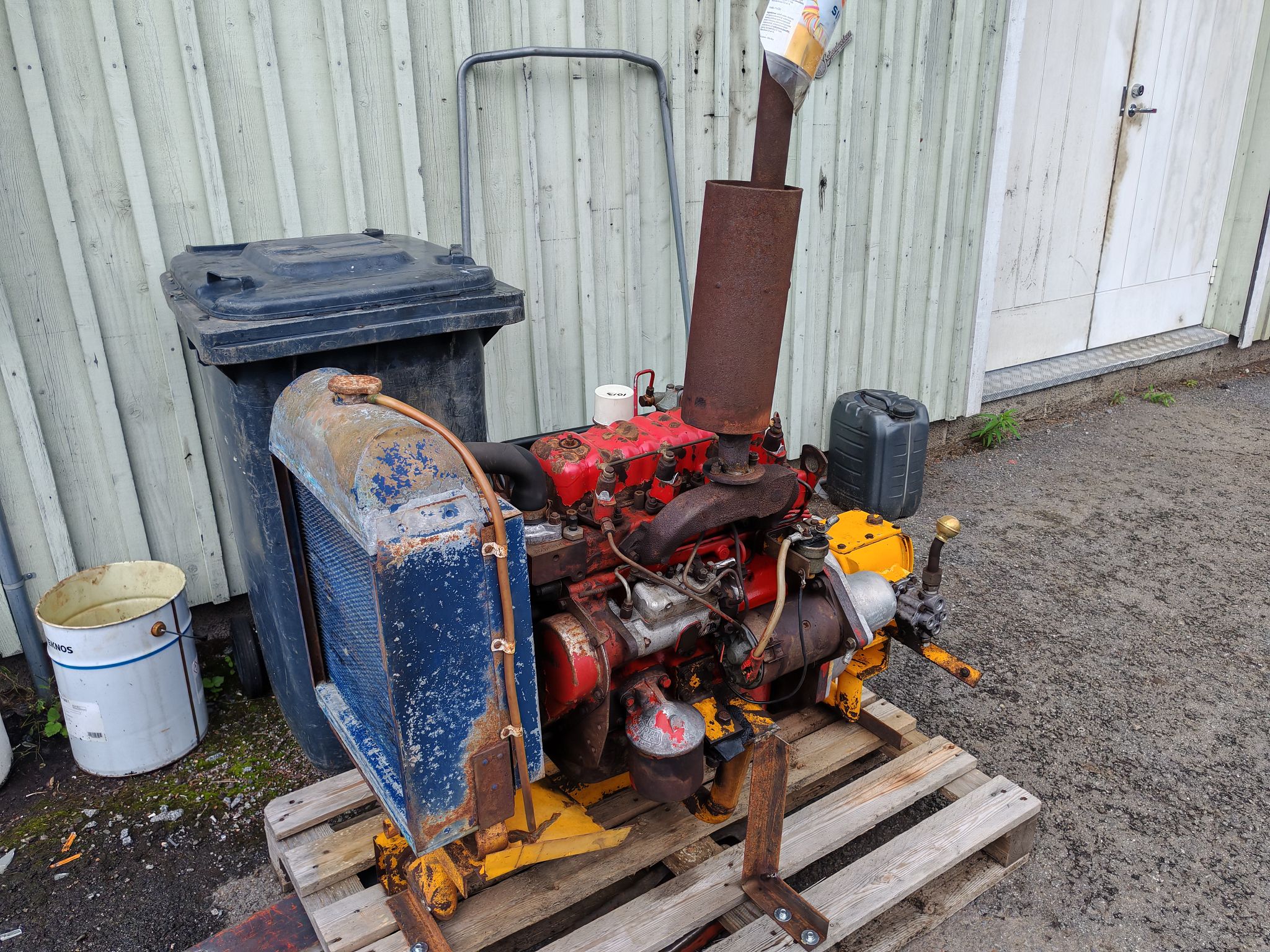 Image 1/4