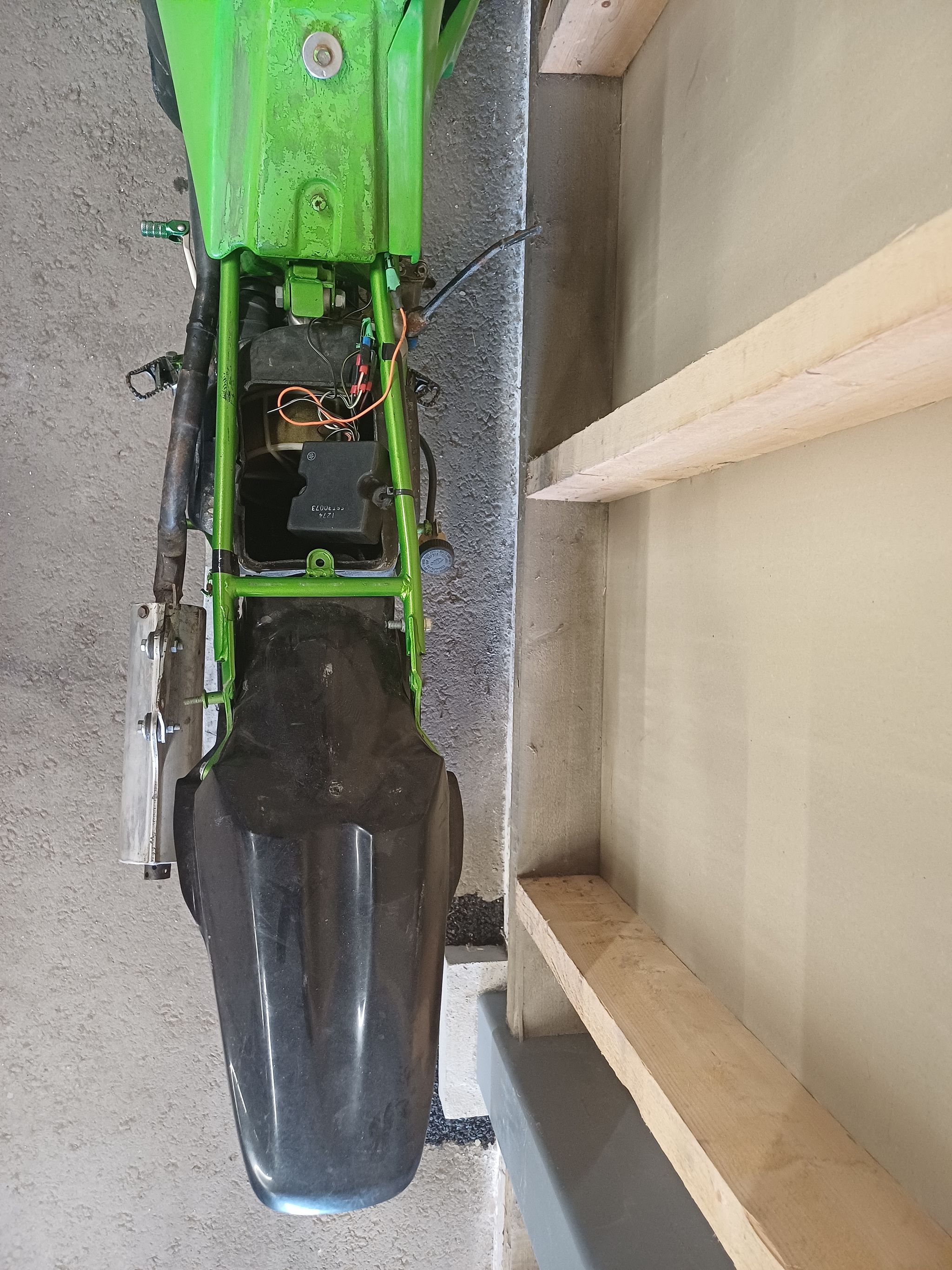 Image 6/27