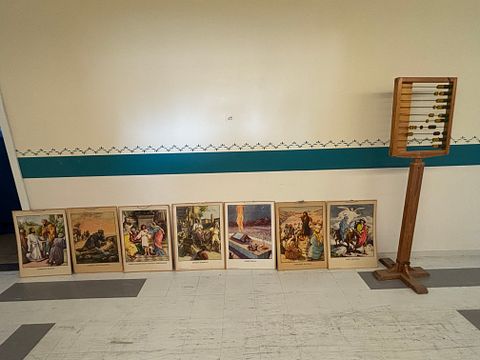 Image 1/4