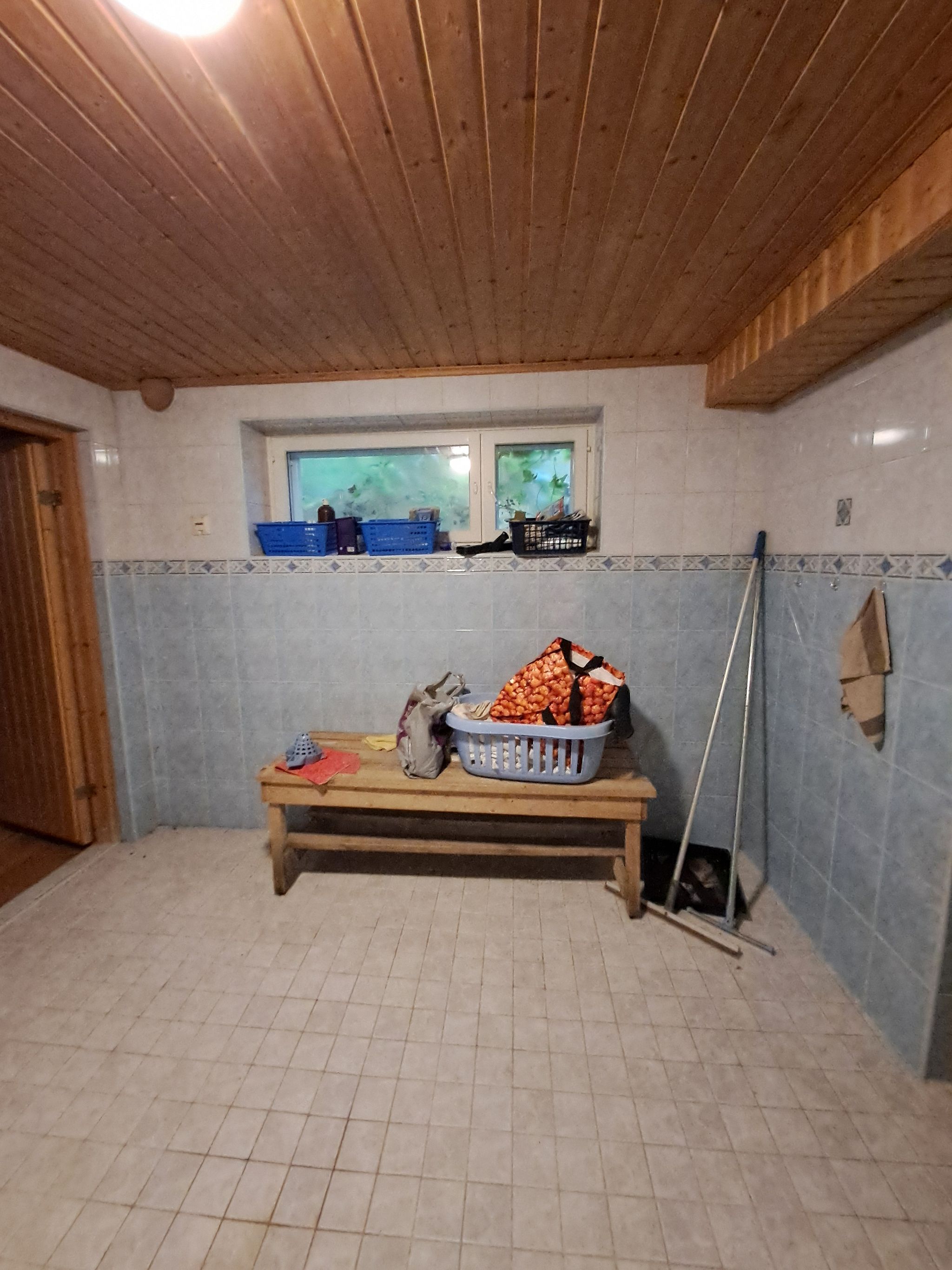 Image 44/66