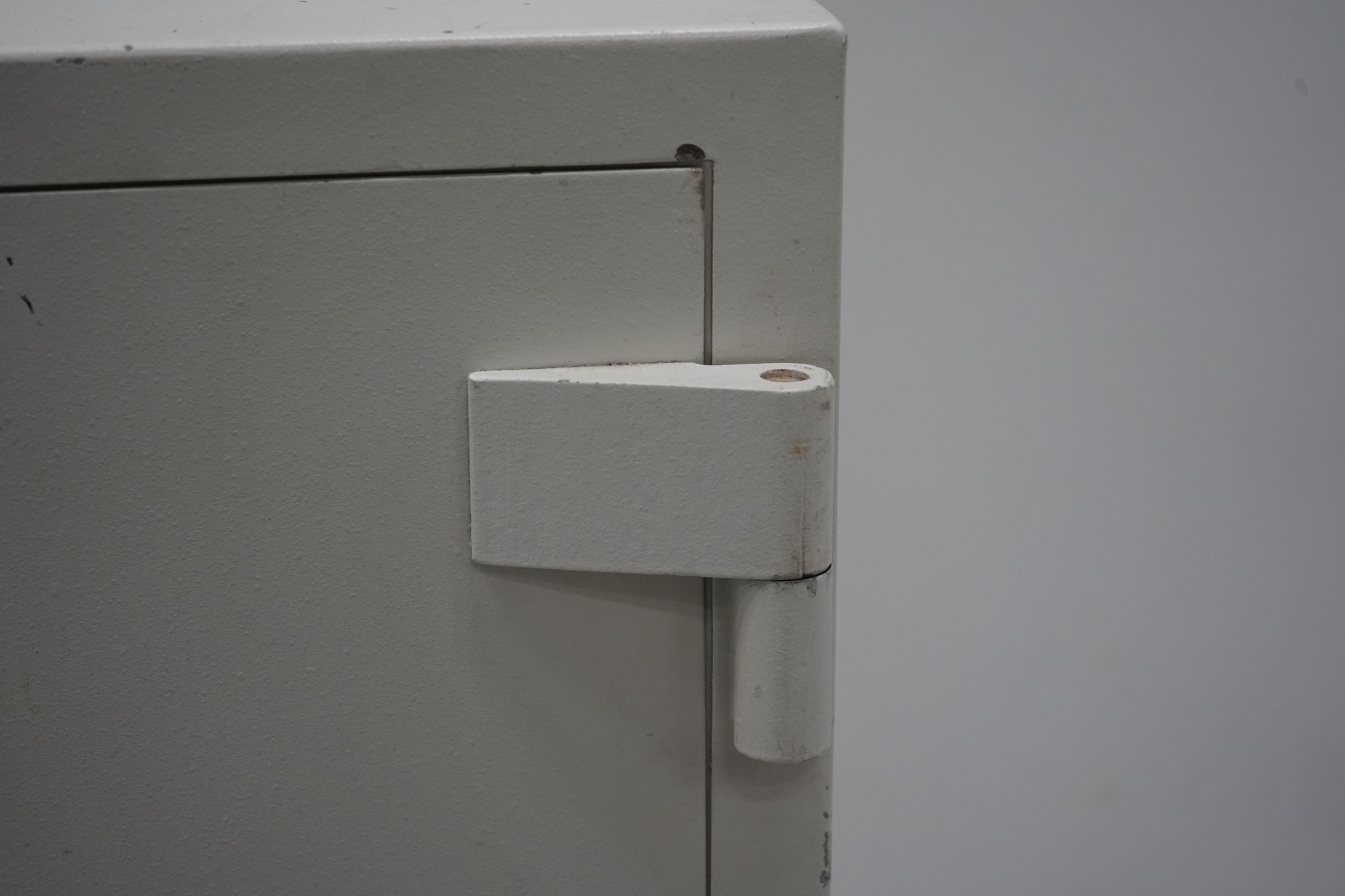 Image 8/10