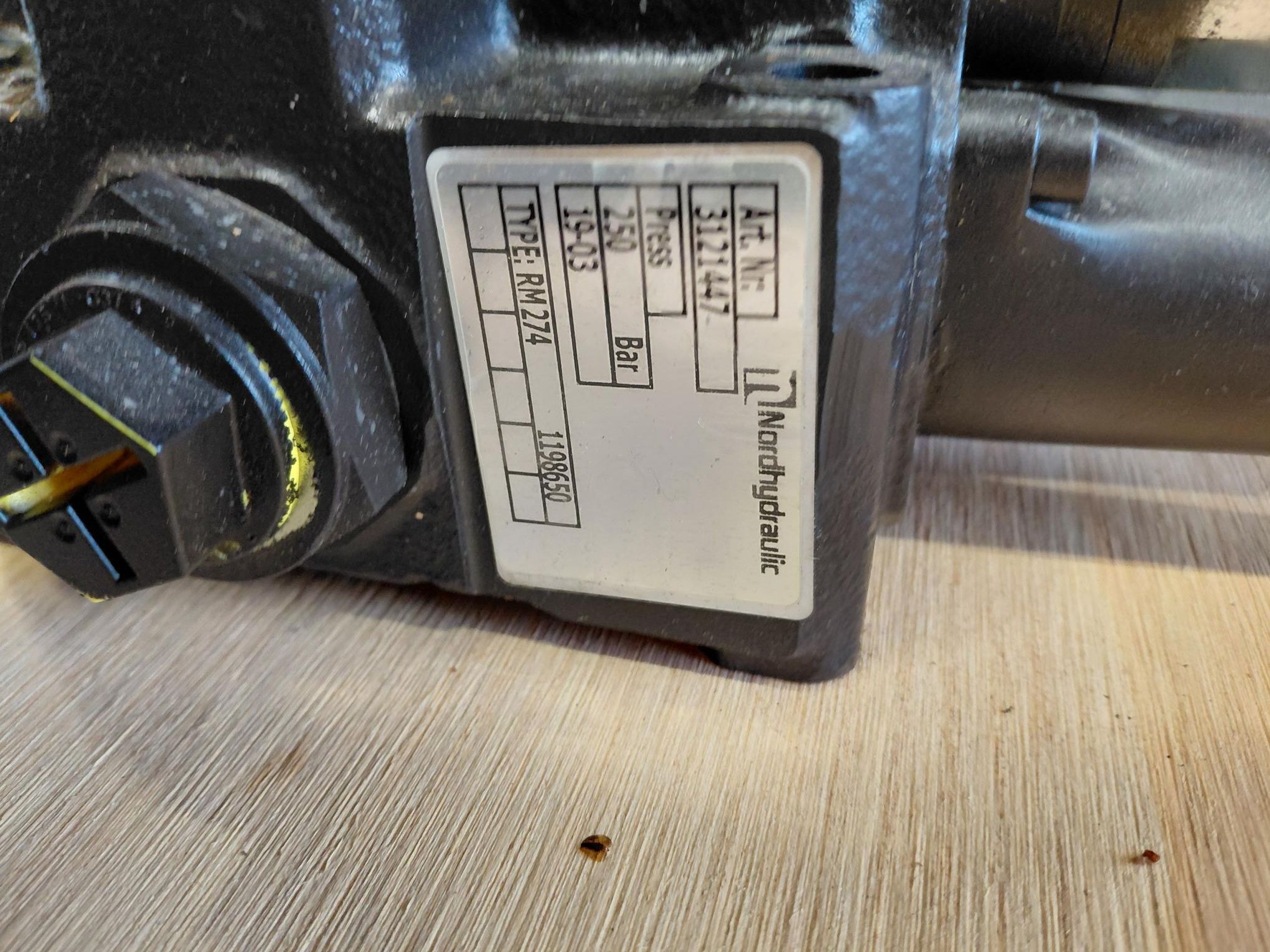 Image 4/5