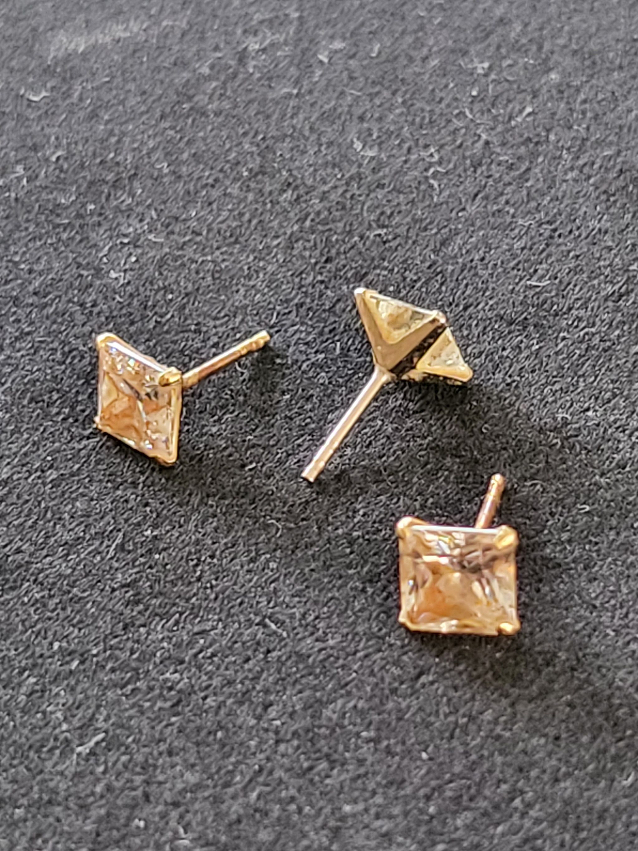 Image 6/8