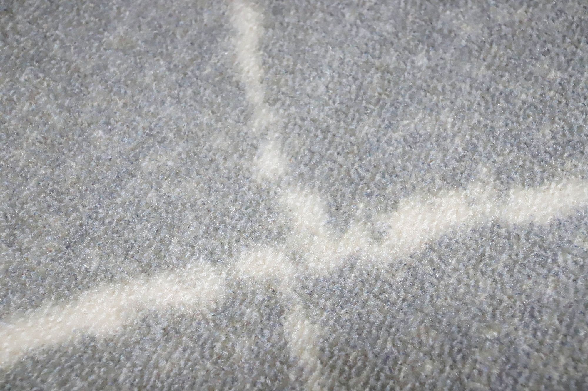 Image 4/8
