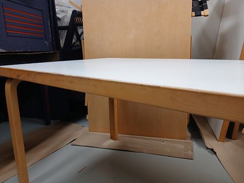 Image 2/4