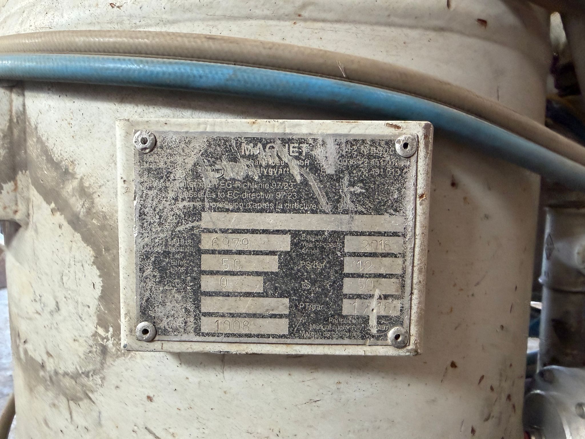 Image 6/7