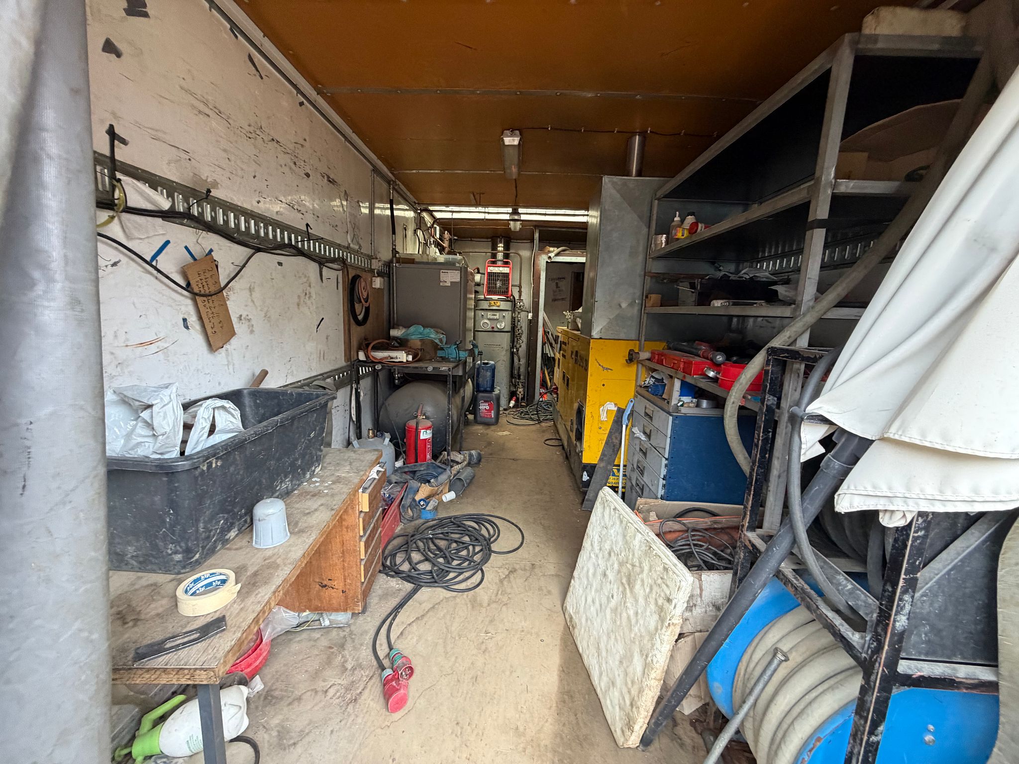 Image 3/21