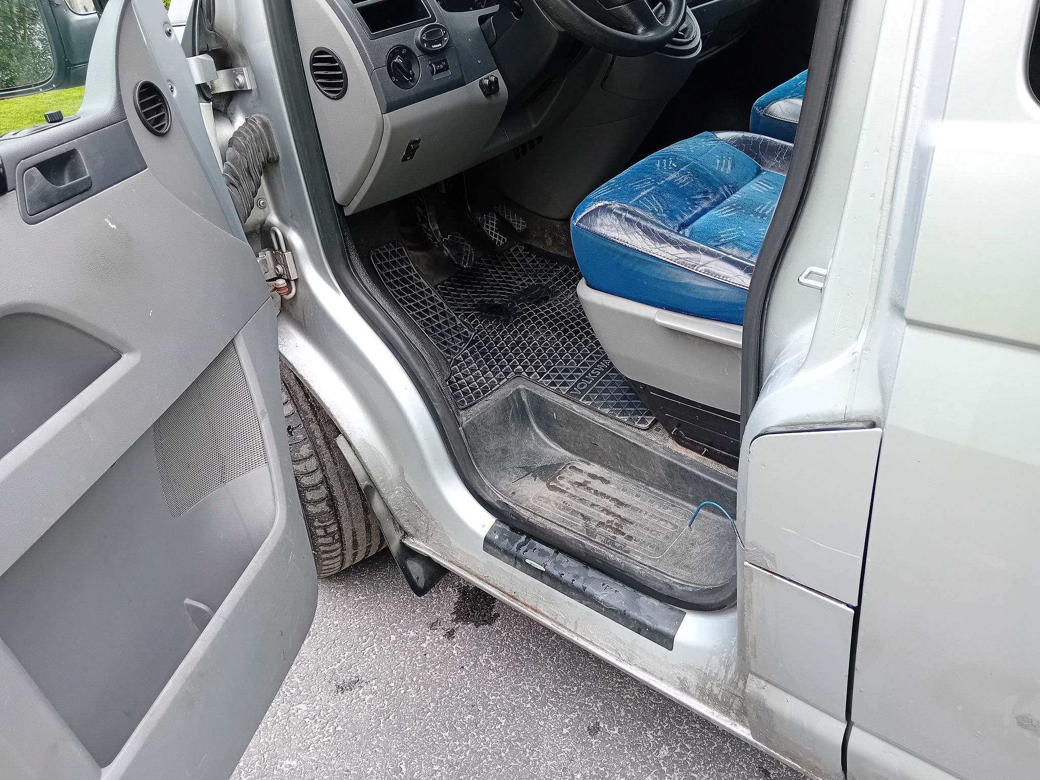 Image 6/15