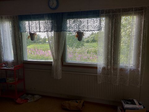 Image 21/28