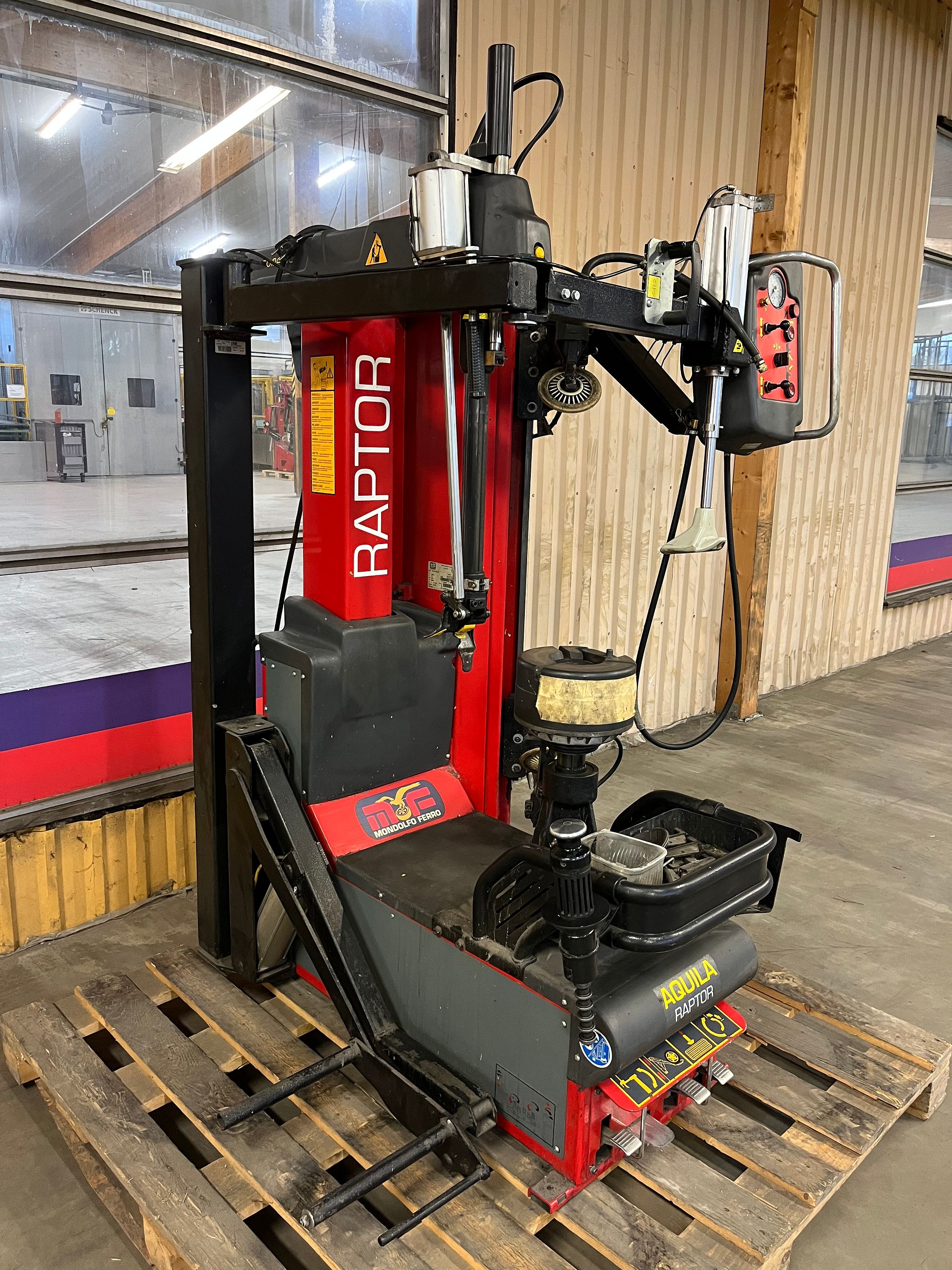 Rengaskone, Mondolfo Aquila Raptor, Erä 12, Laitila | Huutokaupat.com