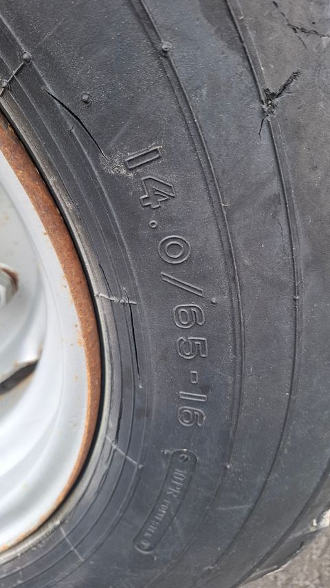 Image 6/8