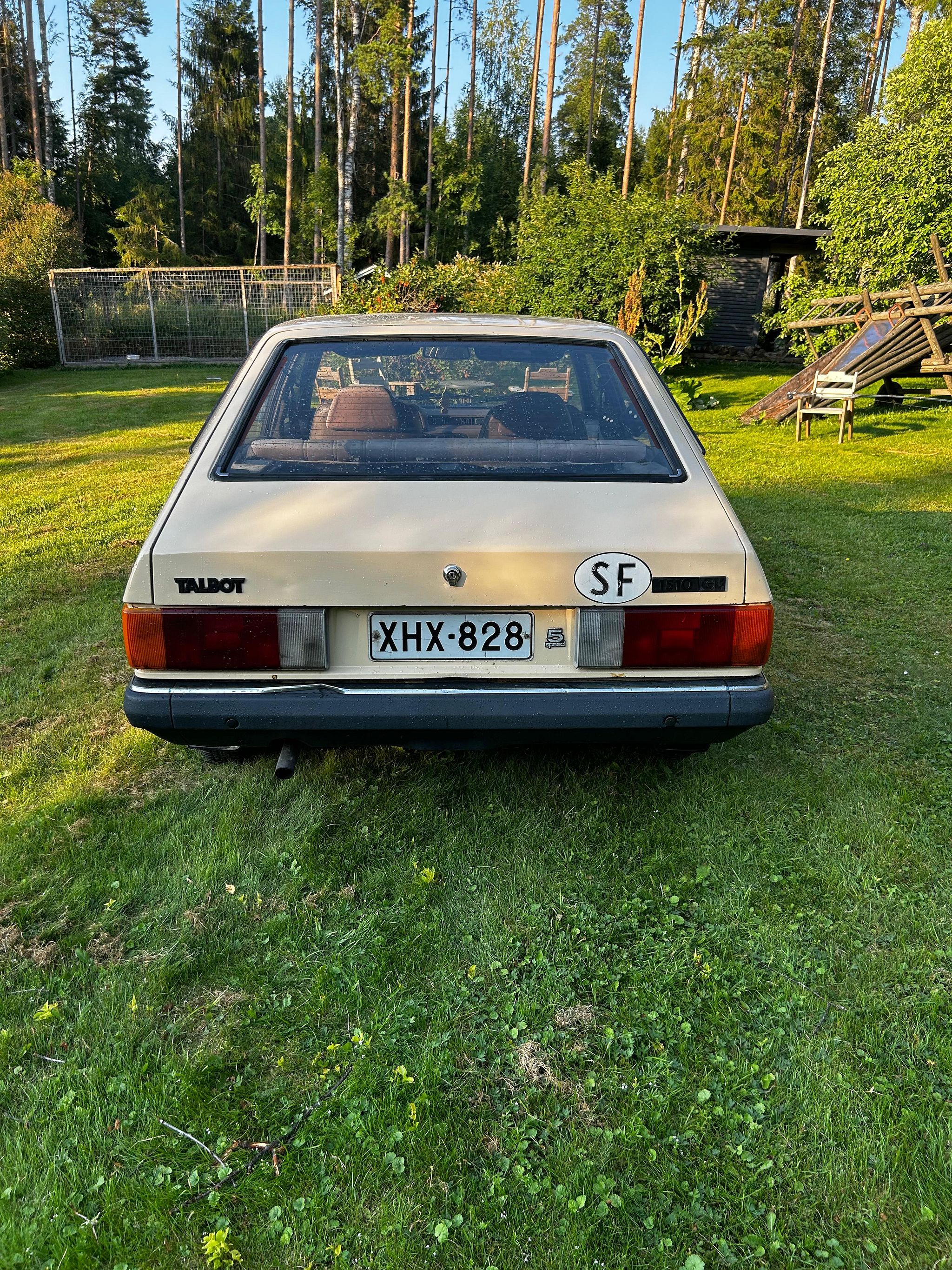 Image 6/12