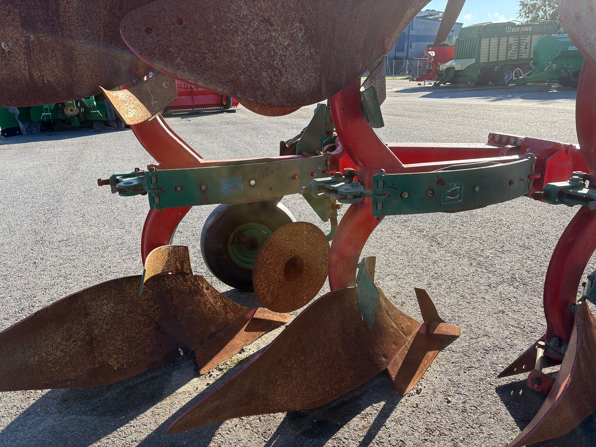 Image 3/13