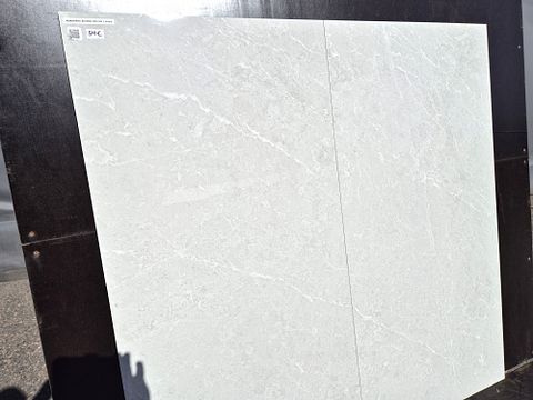 Image 8/21
