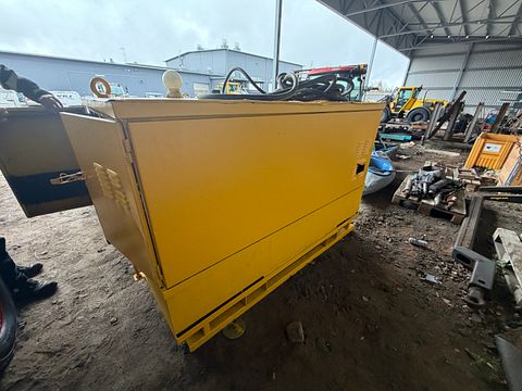 Image 1/12