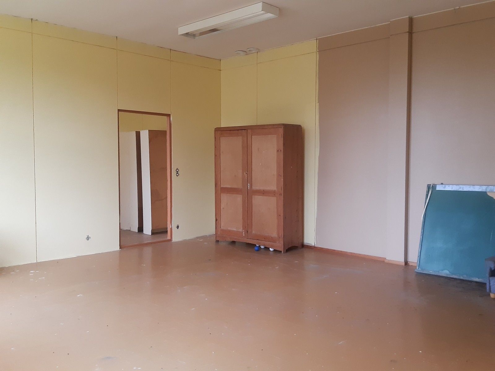 Image 39/50