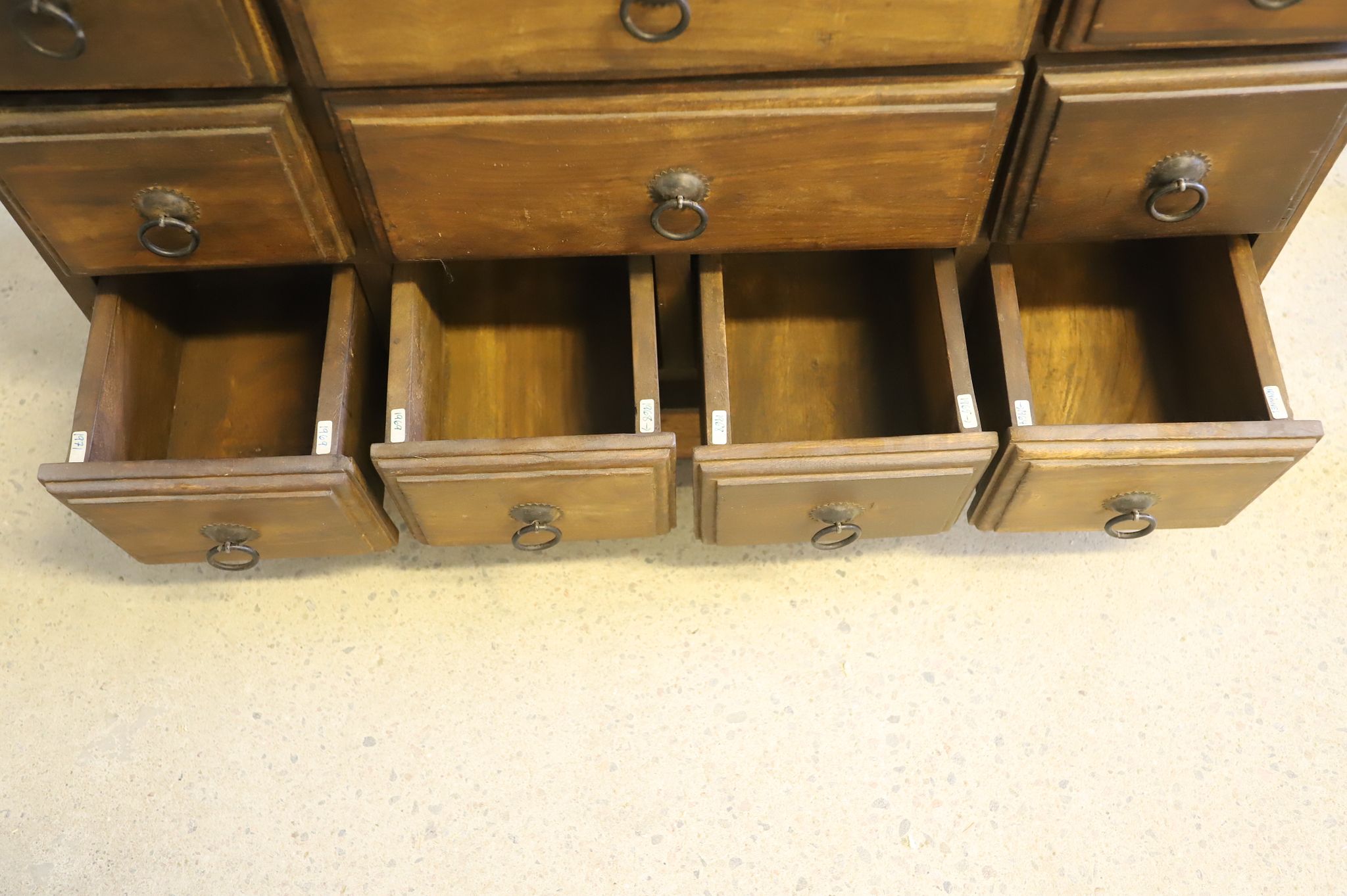 Image 13/22