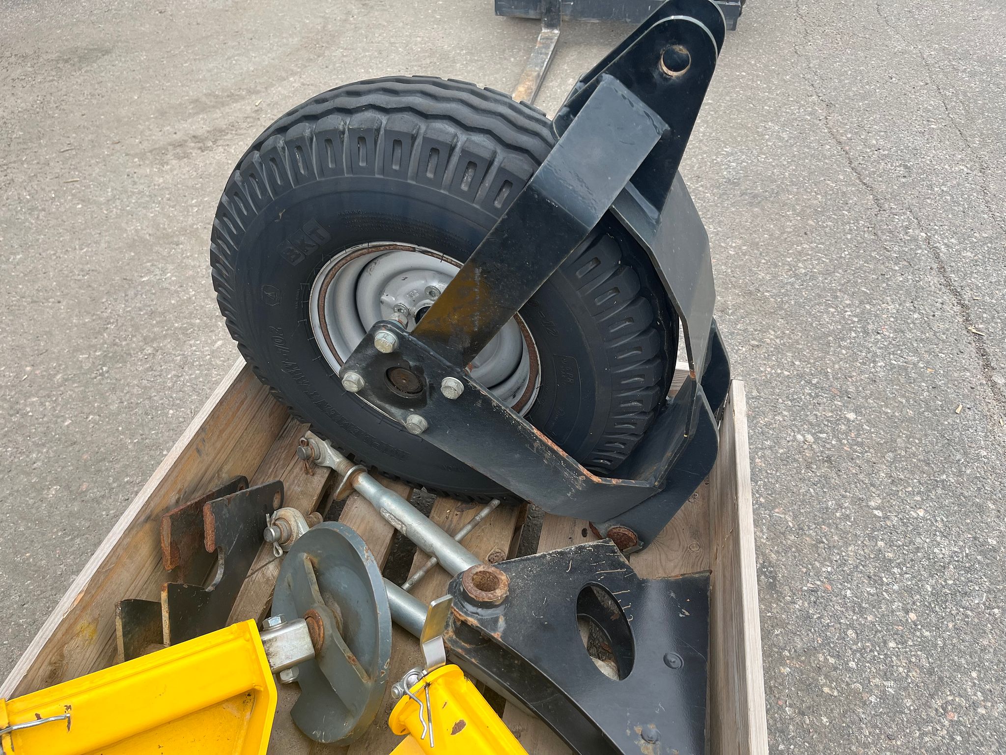 Image 3/7