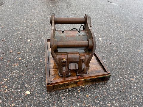 Image 2/5
