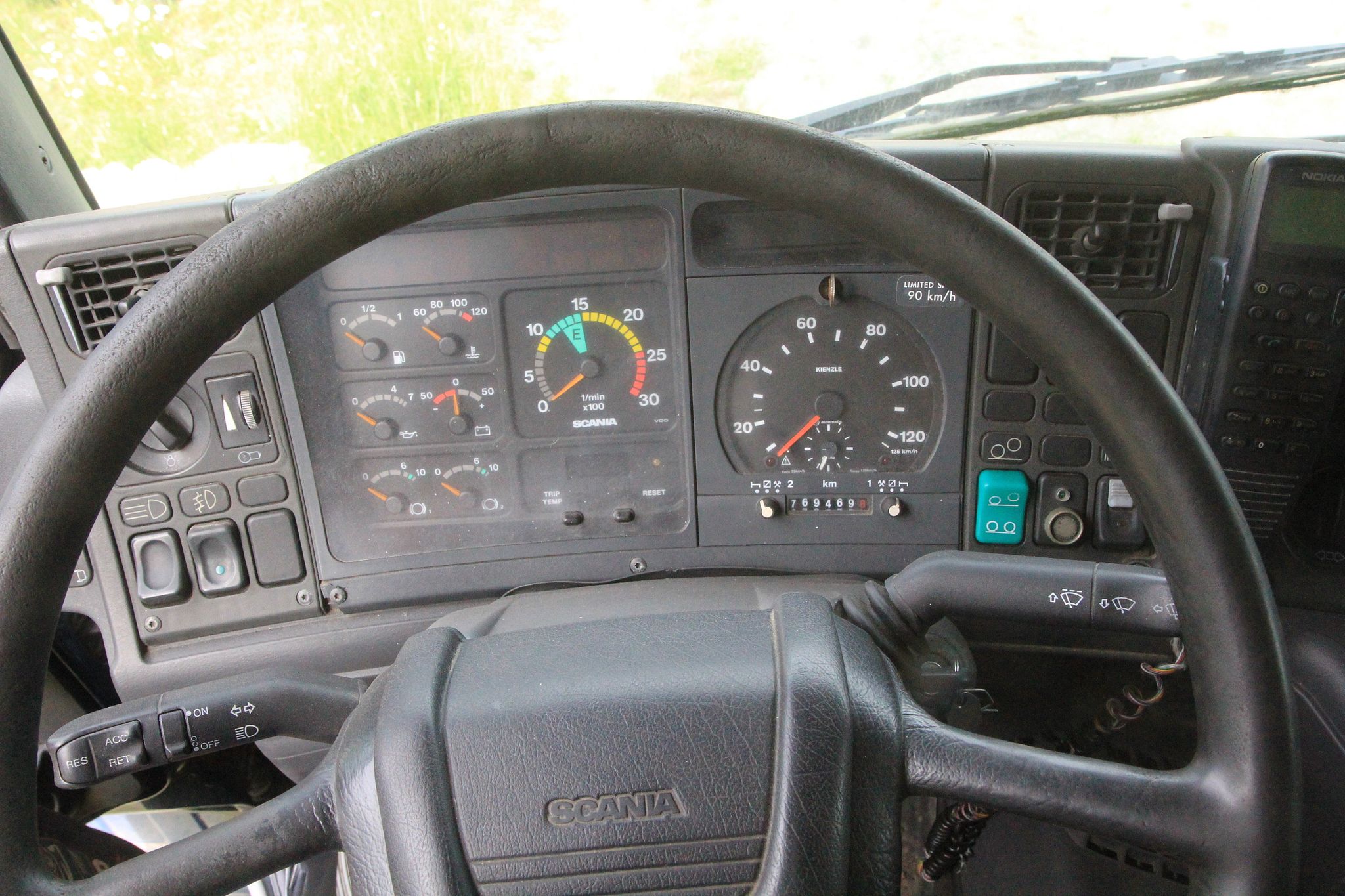 Image 8/11