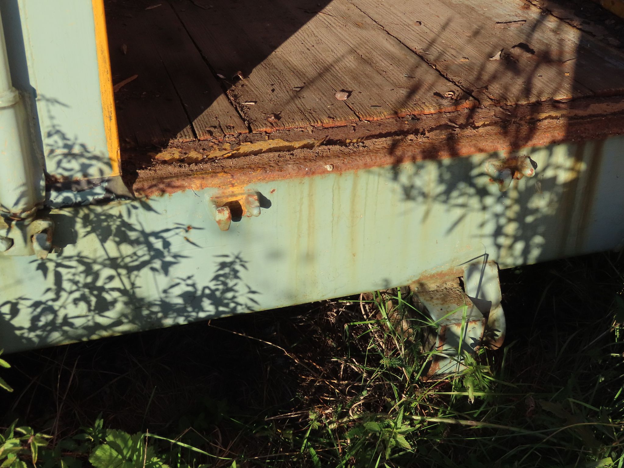 Image 3/6